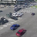 В Киеве произошло массовое ДТП с разборками (видео)