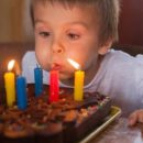 Свечи на праздничном торте – вредно для здоровья