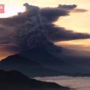 Жуткое извержение вулкана на Бали: 60 тыс туристов застряли в аэропортах (видео)