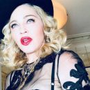 Мадонна рискнула сфотографироваться без макияжа