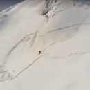 Сноубордист в Карпатах вызвал схождение лавины и чудом от нее ушел