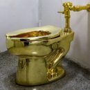 Пшонка Style: Трампу предложили украсить его резиденцию золотым туалетом