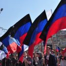 Окупанты организовали парад на честь провозглашения ДНР (фото)