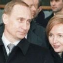 Богатый муж и шикарная вилла: как живет бывшая жена Путина в Европе (фото)
