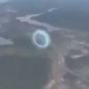 ЗМІ обговорюють неймовірну аномалію, зняту на відео з вікна літака