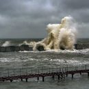 Штормовое море в Одессе: появились фото с трехметровыми волнами