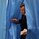 Януковича несподівано знайшли у списках виборців
