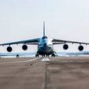 Украинский самолет-гигант приземлился при мощном боковом ветре: завораживающее видео