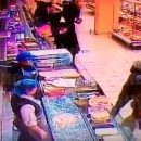 В супермаркете Киева покупателя убили одним ударом (видео)