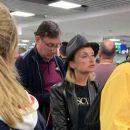 Семья Луценко замечена в аэропорту Рима