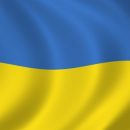 У Києві чоловік зірвав прапор України і жорстко за це поплатився: момент потрапив на відео