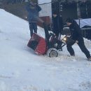 В Киев привезли больше 130 тонн снега из Карпат - фото
