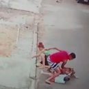 В Бразилии мужчина голыми руками отбил 4-летнего ребенка от питбуля