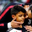 Роналду разом з сином зіграв з безногим хлопчиком у футбол – зворушливе відео